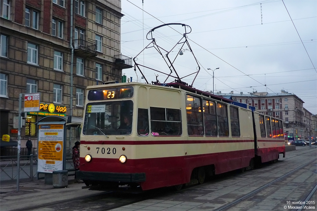 Saint-Petersburg, LVS-86K č. 7020