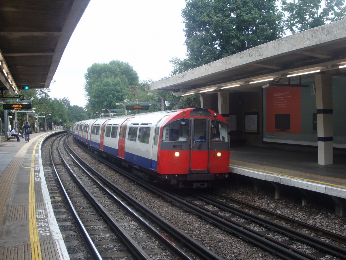 London, London Underground 1973 Stock Nr. 208