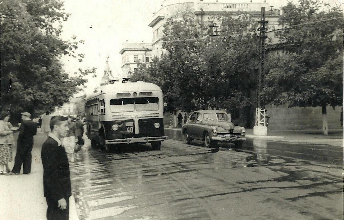 Saratov, MTB-82D N°. 40; Saratov — Historical photos