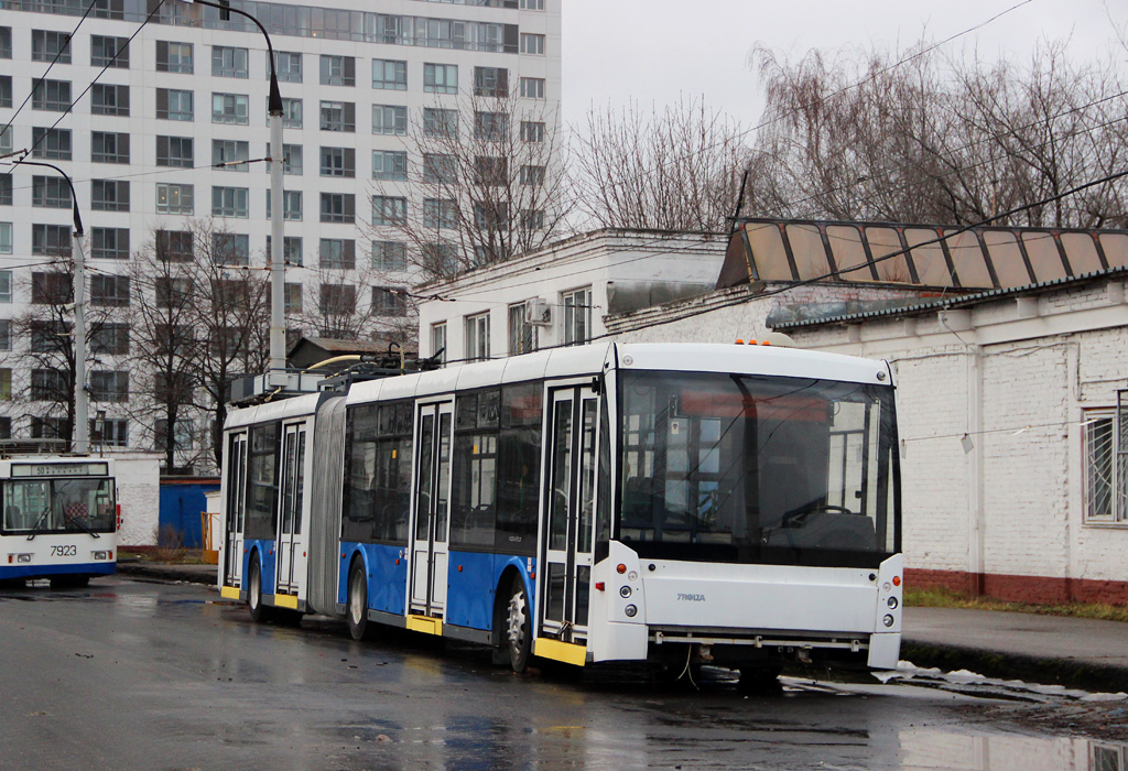 Moscow, Trolza-6206.01 “Megapolis” # 7625