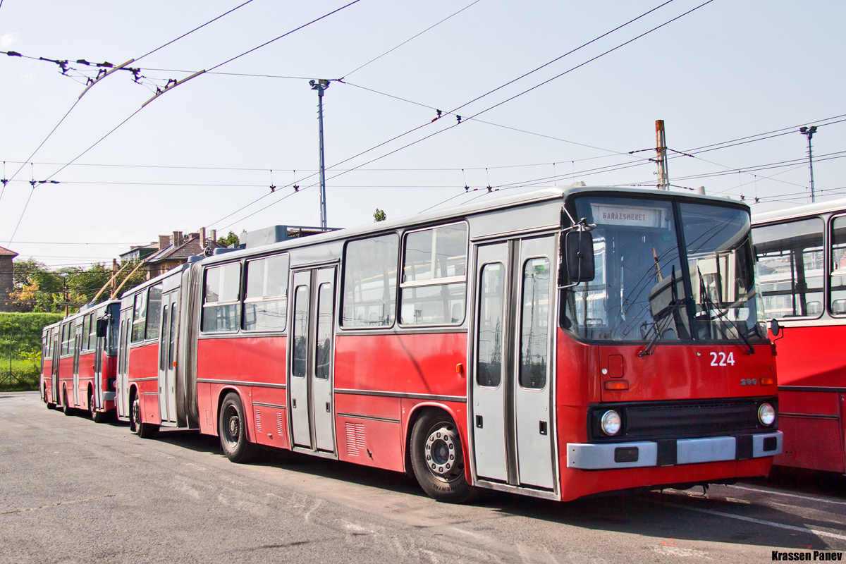 ბუდაპეშტი, Ikarus 280.94 № 224; ბუდაპეშტი — Trolleybus depot