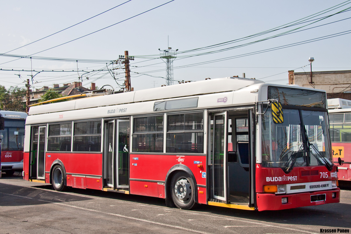 Budapest, Ikarus 412.81 N°. 705; Budapest — Trolleybus depot