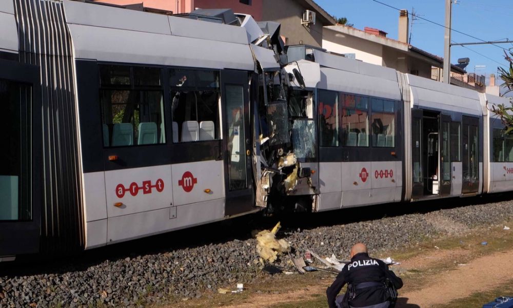 Cagliari, Škoda 06T Elektra — CA 07; Cagliari, Škoda 06T Elektra — CA 04; Cagliari — Accident on ARST Metro Line on 19.01.2016