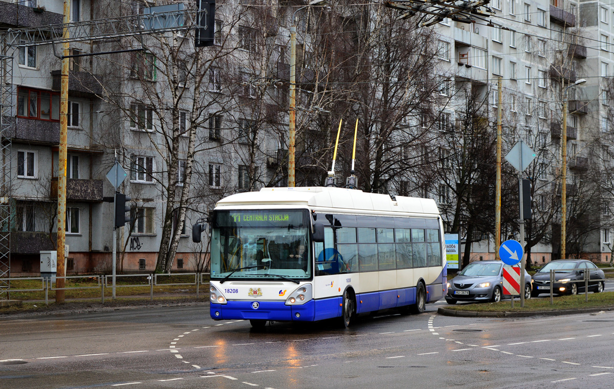Рига, Škoda 24Tr Irisbus Citelis № 18208