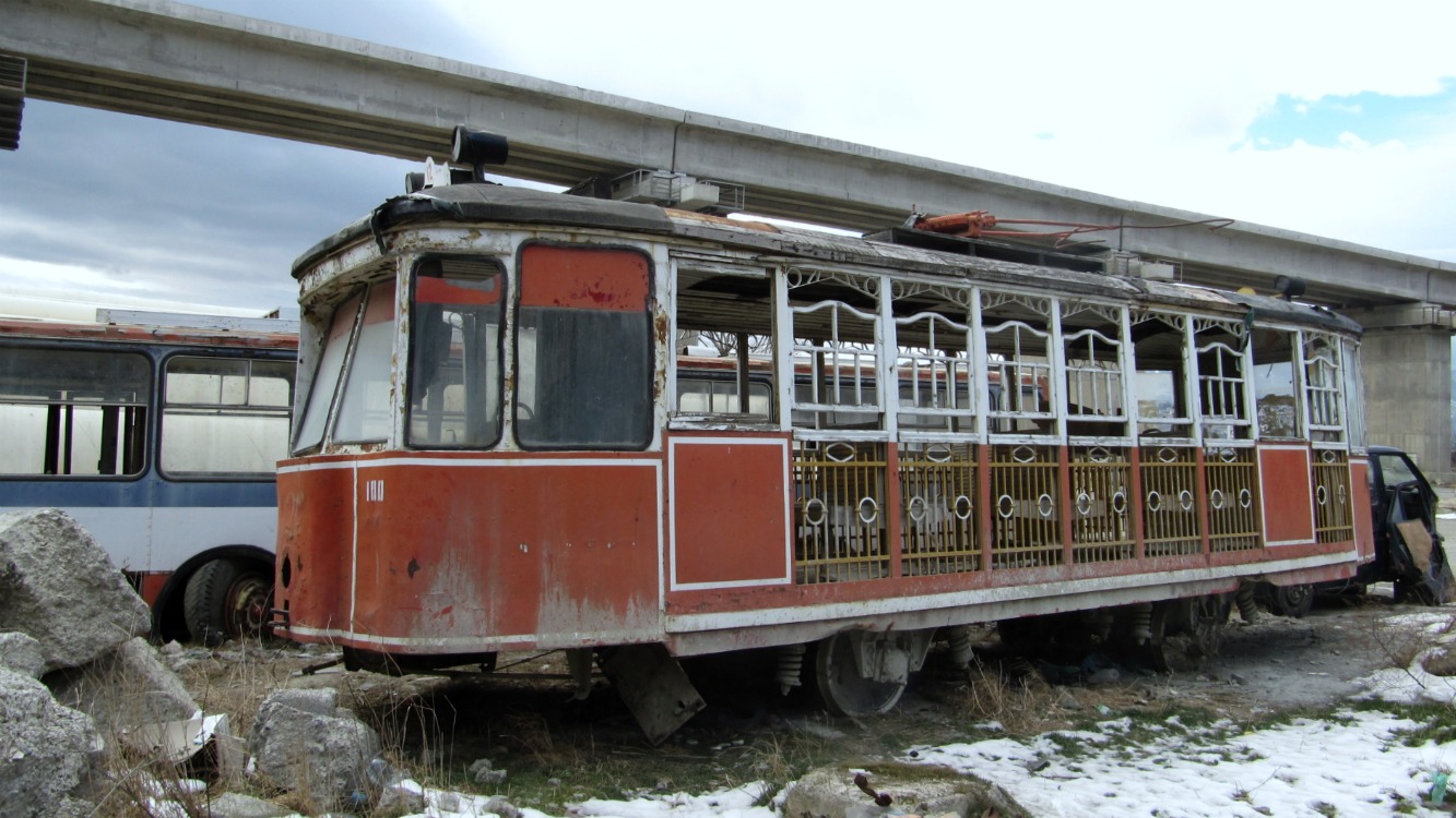 Tbilisi, KTM-2 č. 100