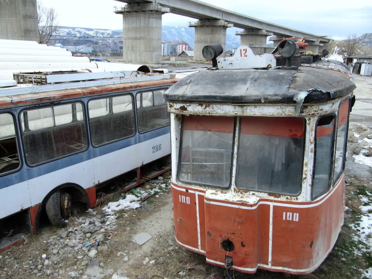 Tbilisi, KTM-2 č. 100