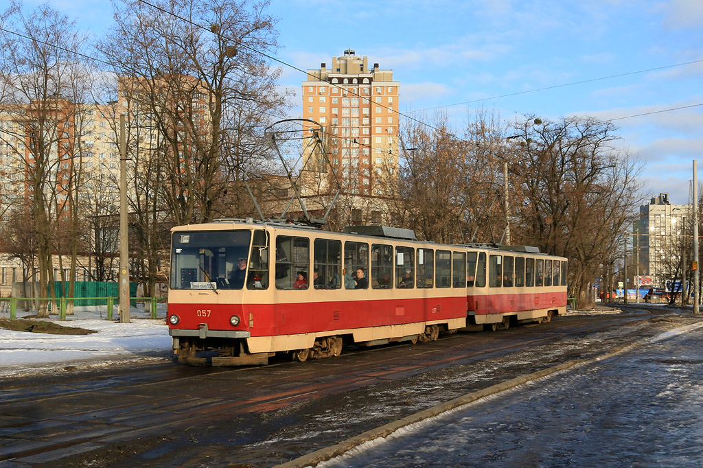 Київ, Tatra T6B5SU № 057