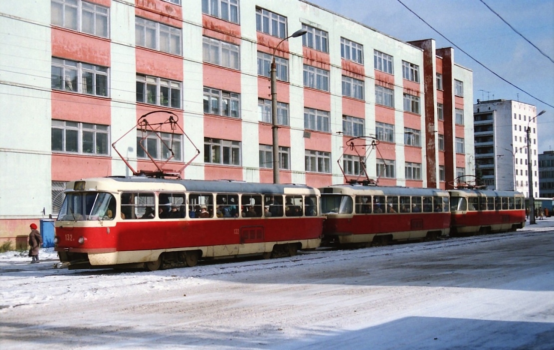 Тверь, Tatra T3SU № 132; Тверь, Tatra T3SU № 134; Тверь, Tatra T3SU № 122; Тверь — Тверской трамвай в 1990-е гг.