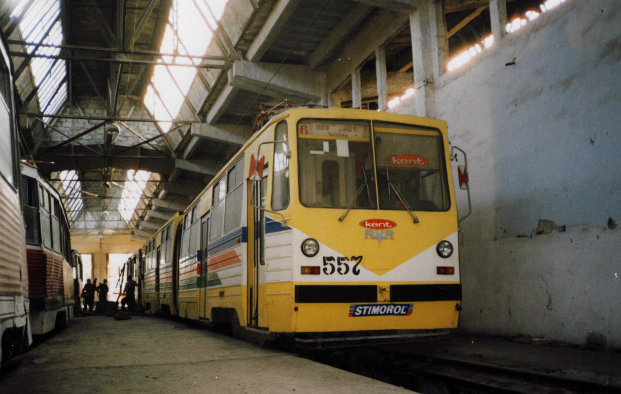 Баку, TR2 (71-281) № 557; Баку — Сентябрь 1999; Баку — Трамвайное депо