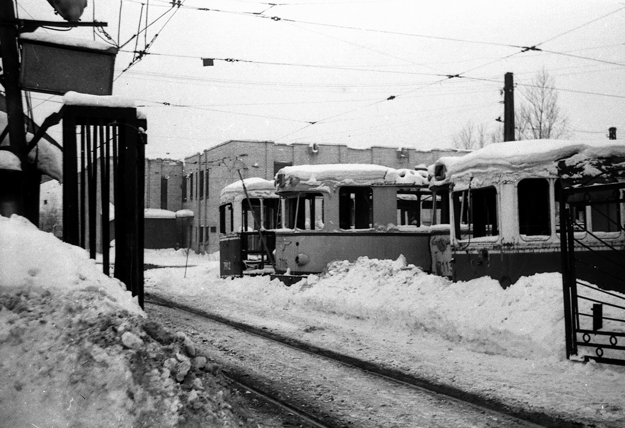 Санкт-Петербург, ЛП-49М № 7912; Санкт-Петербург, ЛМ-57 № 7116; Санкт-Петербург, ЛМ-57 № 7113; Санкт-Петербург — Трамвайный парк № 7