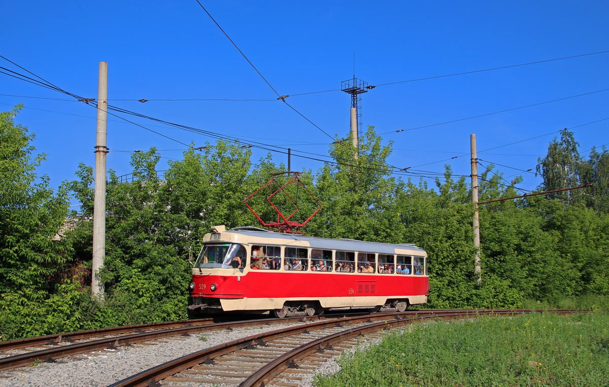 Jekatěrinburg, Tatra T3SU (2-door) č. 529