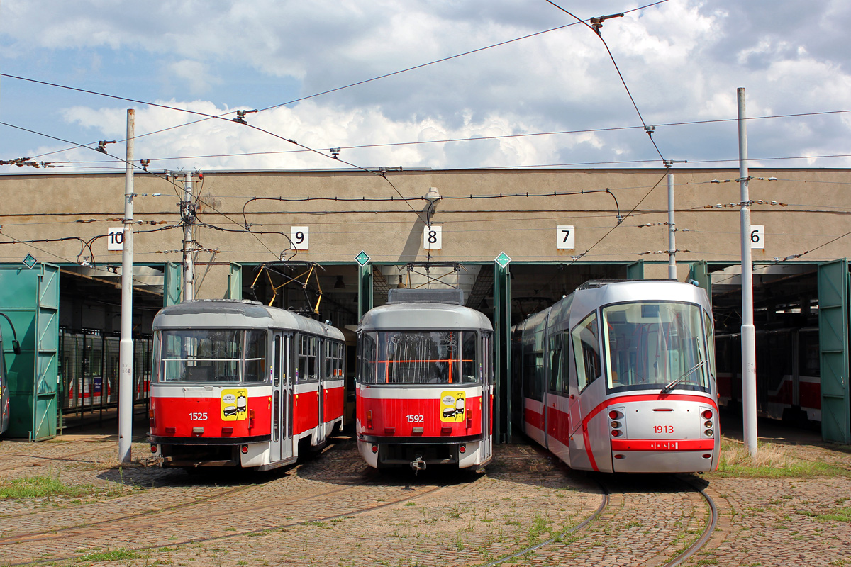 Брно, Tatra T3 № 1525; Брно, Tatra T3M № 1592; Брно, Škoda 13T Elektra № 1913