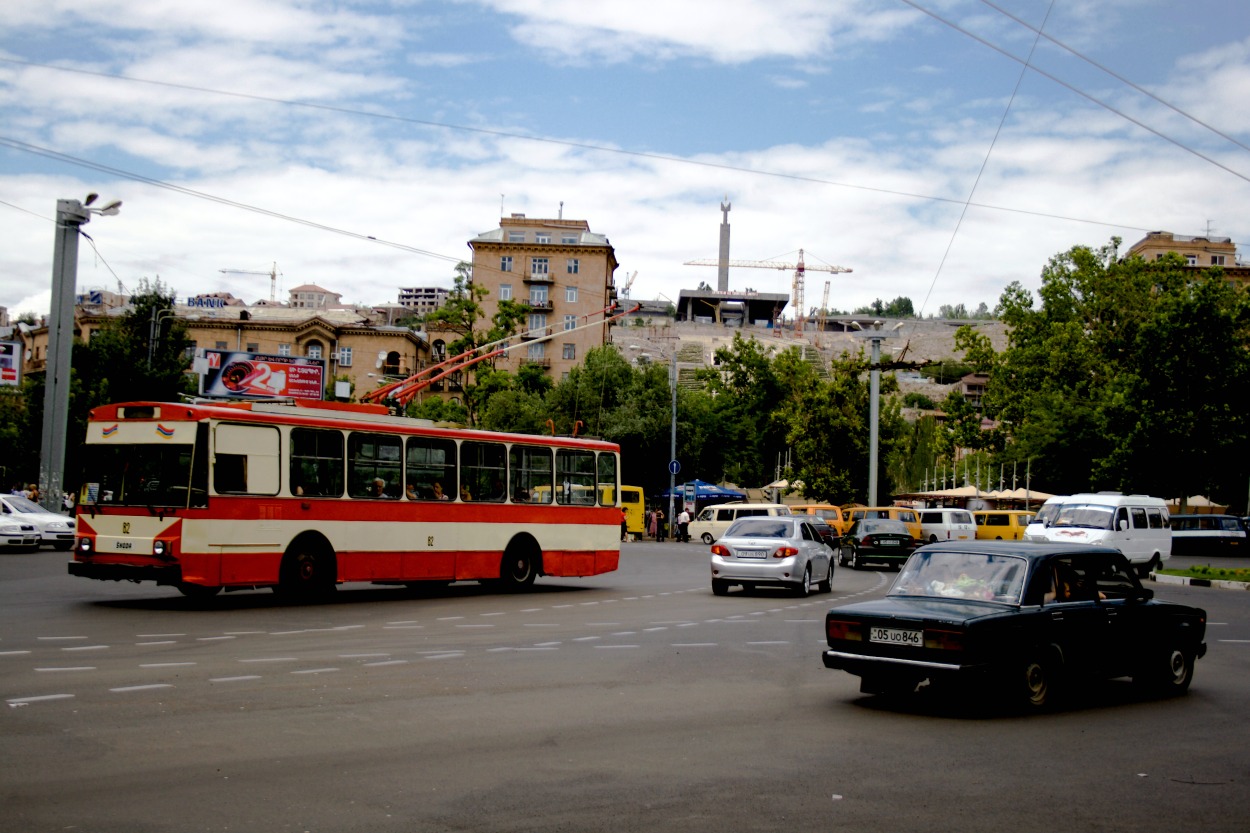 Ереван, Škoda 14Tr02/6 № 82
