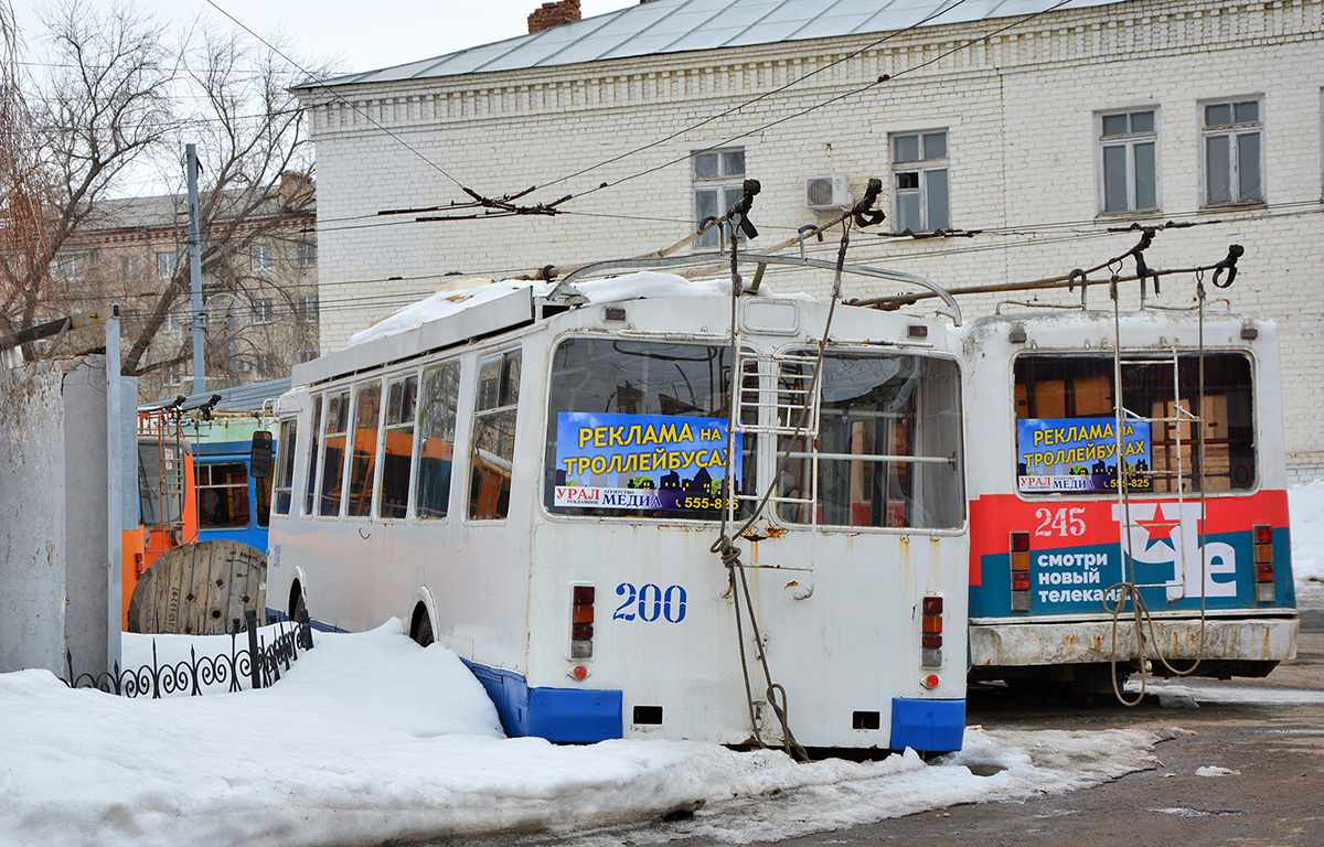 Orenburg, ZiU-682G-016.02 № 200; Orenburg, BTZ-52761R № 245