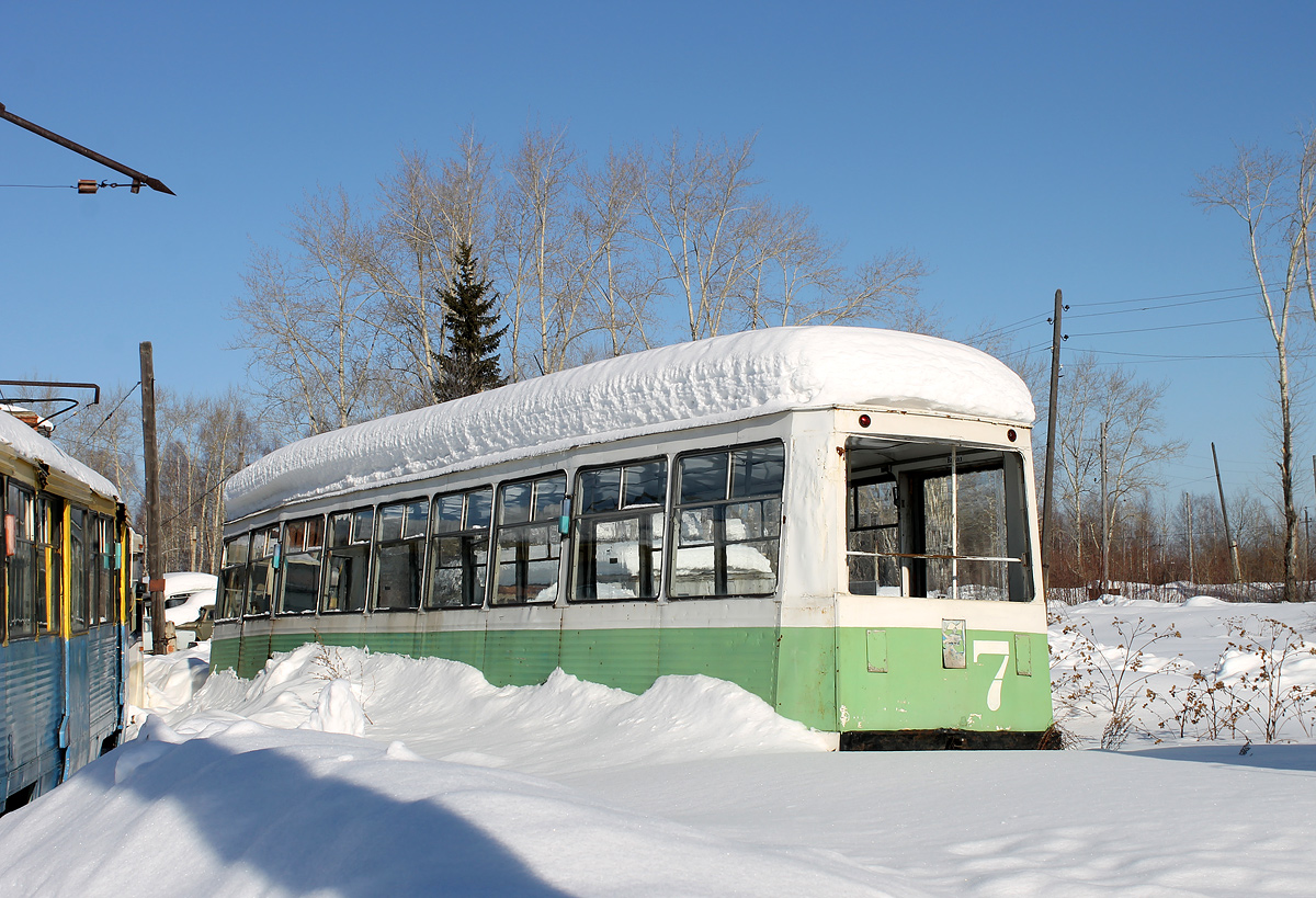 Volchansk, 71-605 (KTM-5M3) № 7; Volchansk — Tram depot & Volchanka terminal