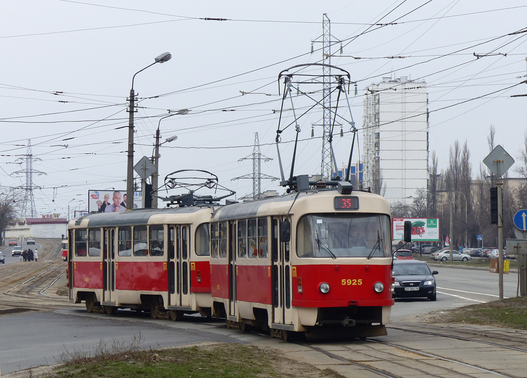 Kiev, Tatra T3SUCS nr. 5925