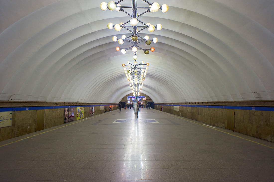 Petrohrad — Metro — Line 2
