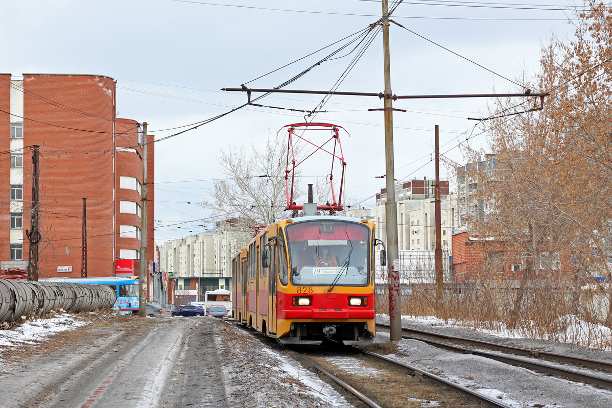 Екатеринбург, 71-403 № 828
