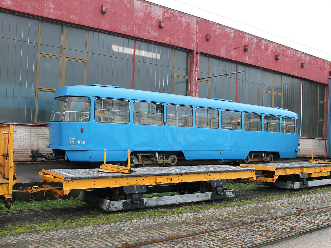 Загреб, Tatra B4YU № 858; Загреб, Двухосный грузовой прицеп № T-9