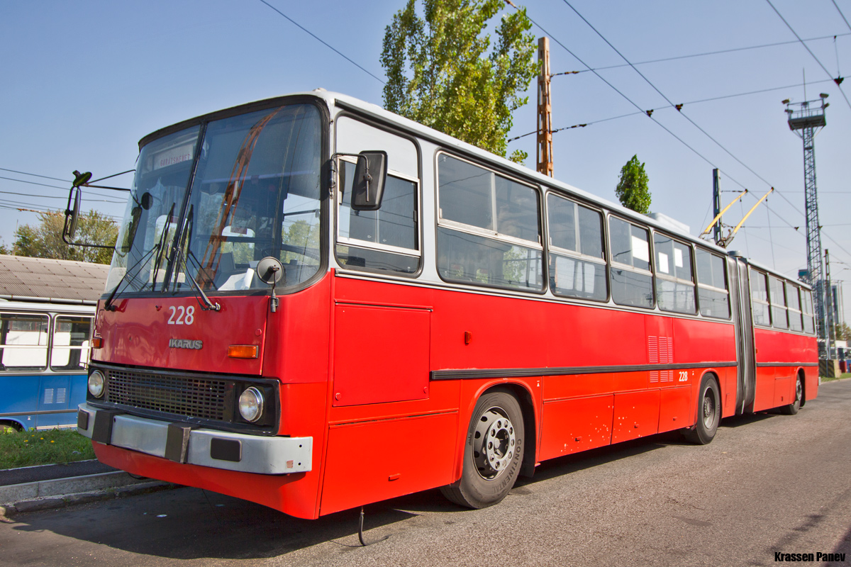 Budapešť, Ikarus 280.94 č. 228; Budapešť — Trolleybus depot
