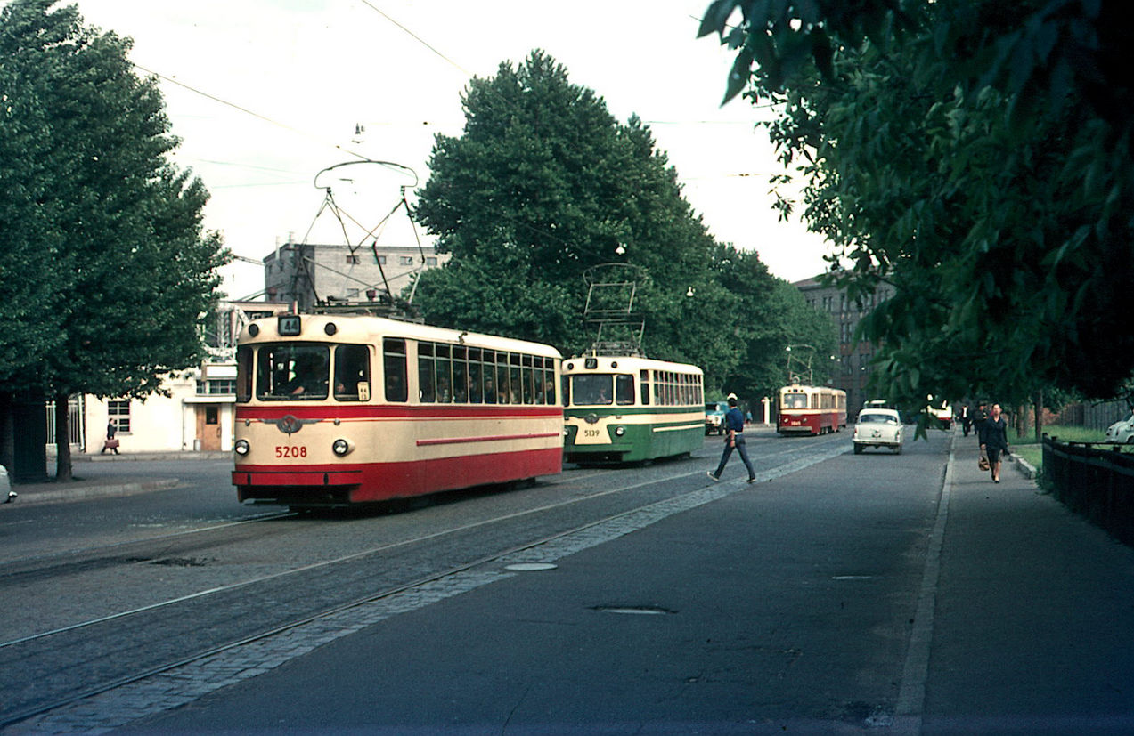 Sanktpēterburga, LM-57 № 5208