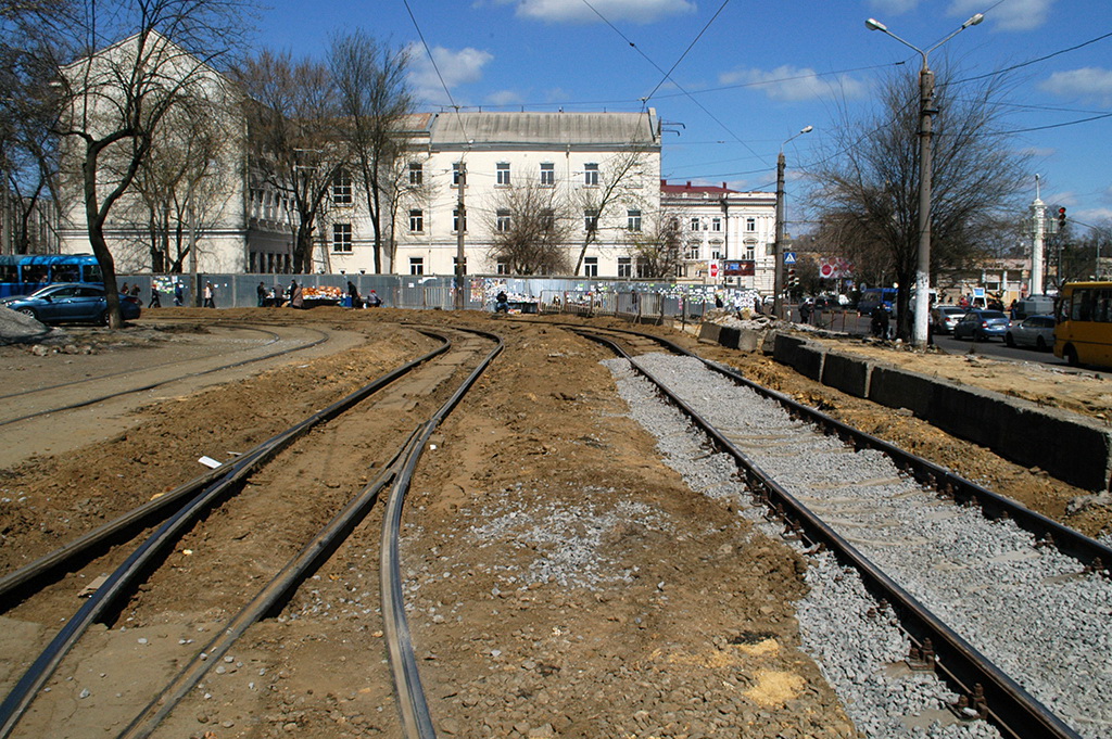 Одесса — 2016 — Реконструкция путей на Старосенной площади