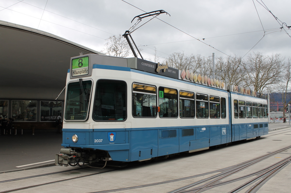 Zürich, SWS/SWP/BBC Be 4/6 "Tram 2000" č. 2037