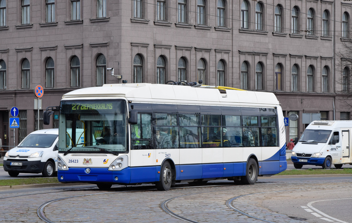 Рига, Škoda 24Tr Irisbus Citelis № 28423