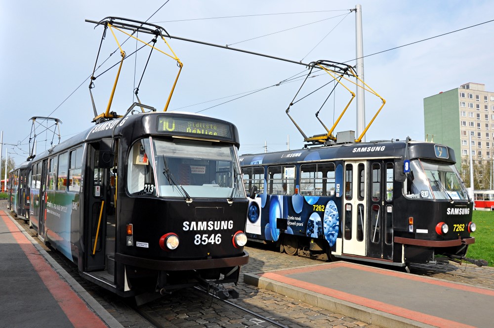 布拉格, Tatra T3R.P # 8546; 布拉格, Tatra T3SUCS # 7262