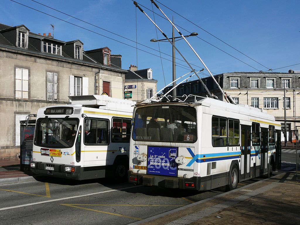Limoges, Renault ER100 N°. 423; Limoges, Renault ER100 N°. 424