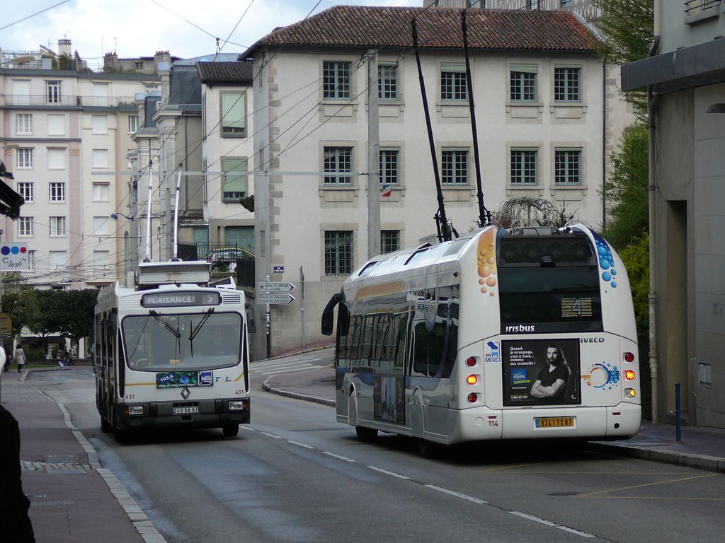 Лимож, Renault ER100 № 431; Лимож, Irisbus Cristalis ETB 12 № 114