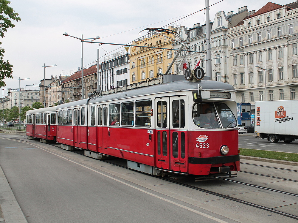 Bécs, Lohner Type E1 — 4523