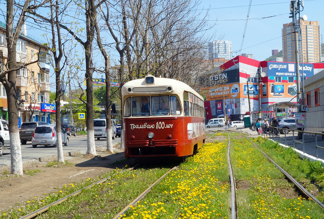 Vladivostok, RVZ-6M2 Nr 221; Vladivostok — Theme trams