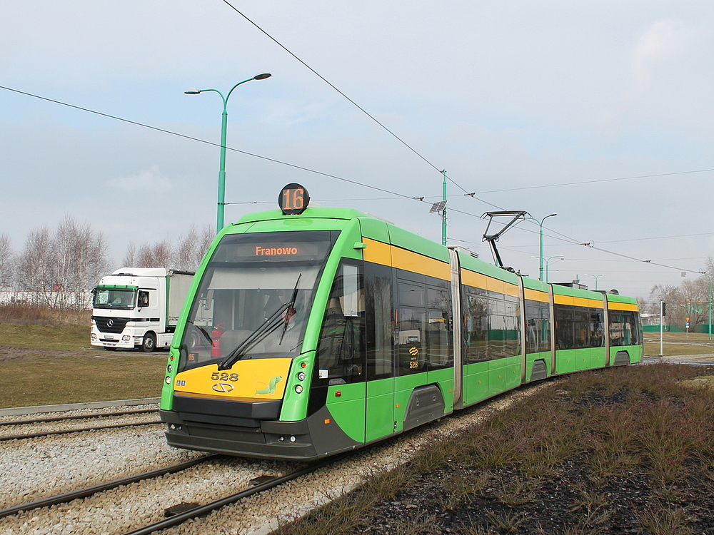 Poznań, Solaris Tramino S105p — 528