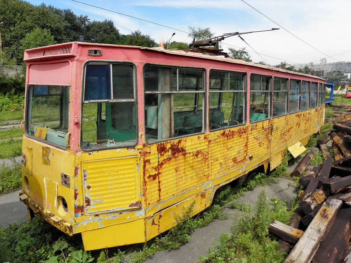 海參威, 71-605A # 290; 海參威 — Tram graveyard