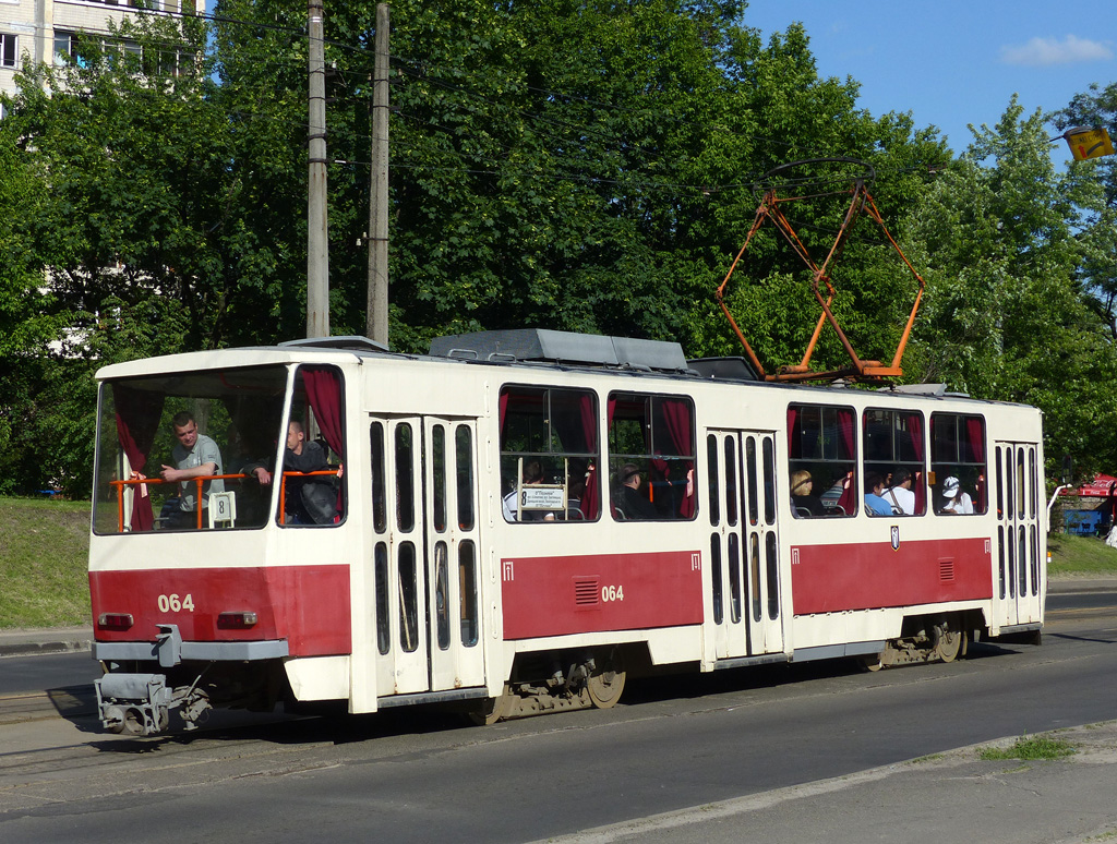 Kiev, Tatra T6B5SU N°. 064