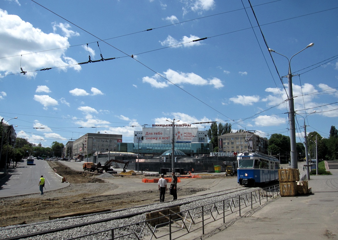 Winnyzja — Reconstruction of the tram line on Gagarin square