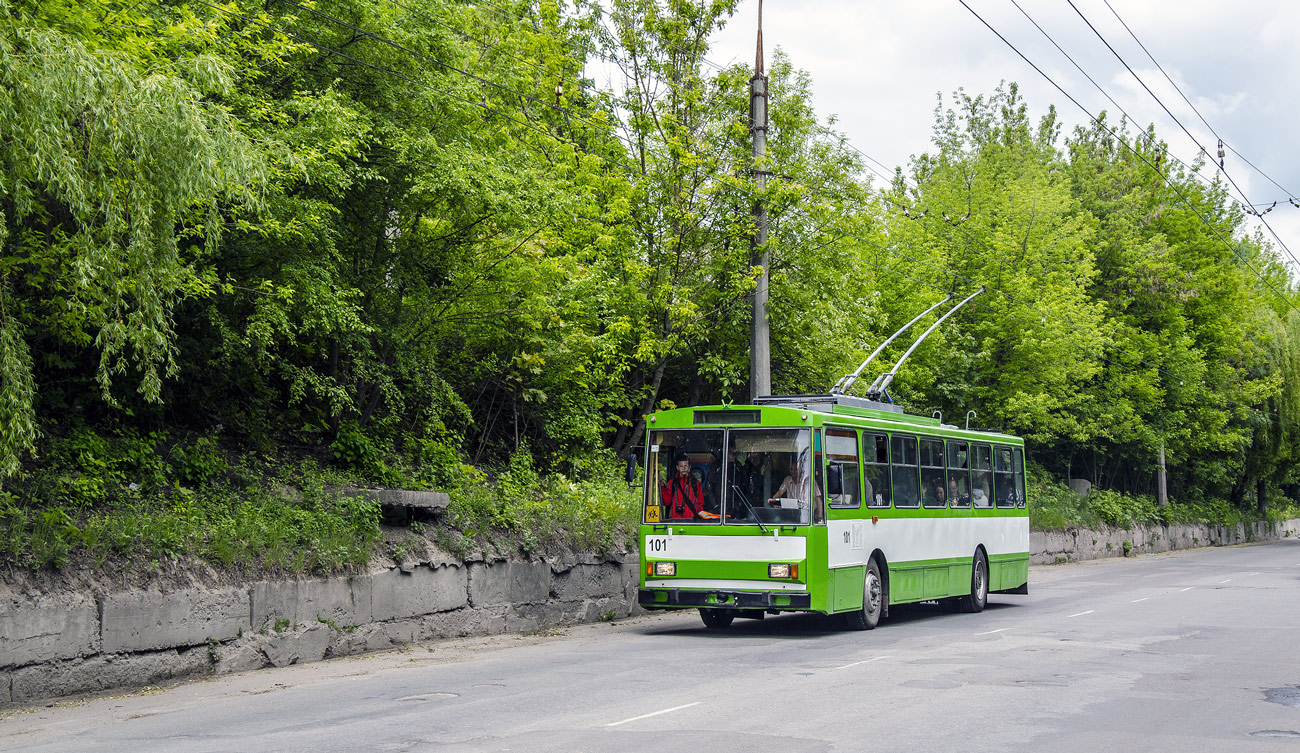 Ternopil, Škoda 14Tr02/6 nr. 101; Ternopil — The tour by trolley UMZ T1 # 119 and Škoda 14Tr # 101, 15/05/2016