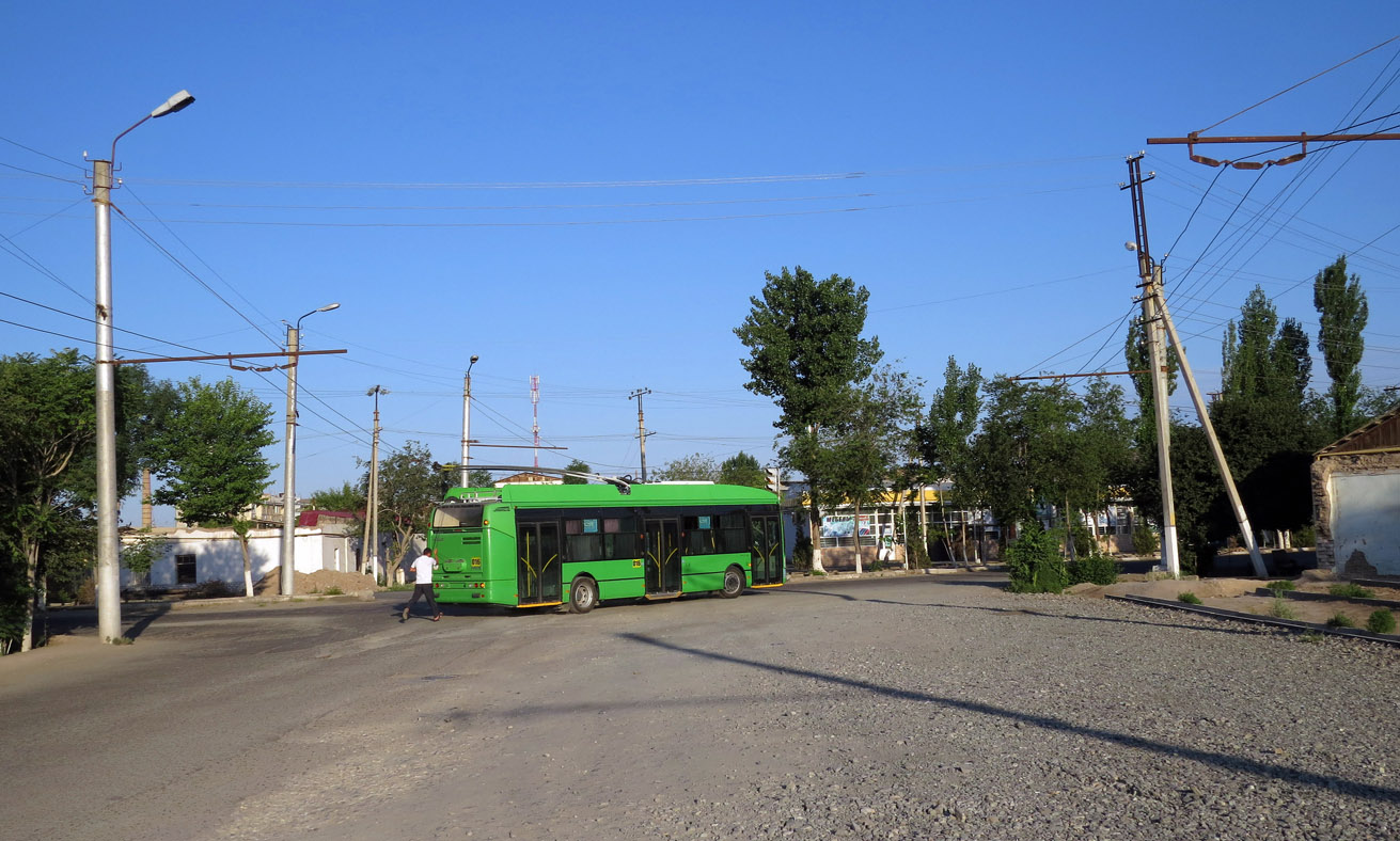 Urgench, Škoda 24Tr Irisbus Citelis nr. 016; Urgench — Trolleybus Operation via Obus-Gegenverkehr System