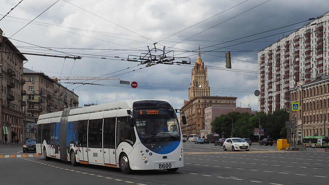 Москва, БКМ 43303А № 8600