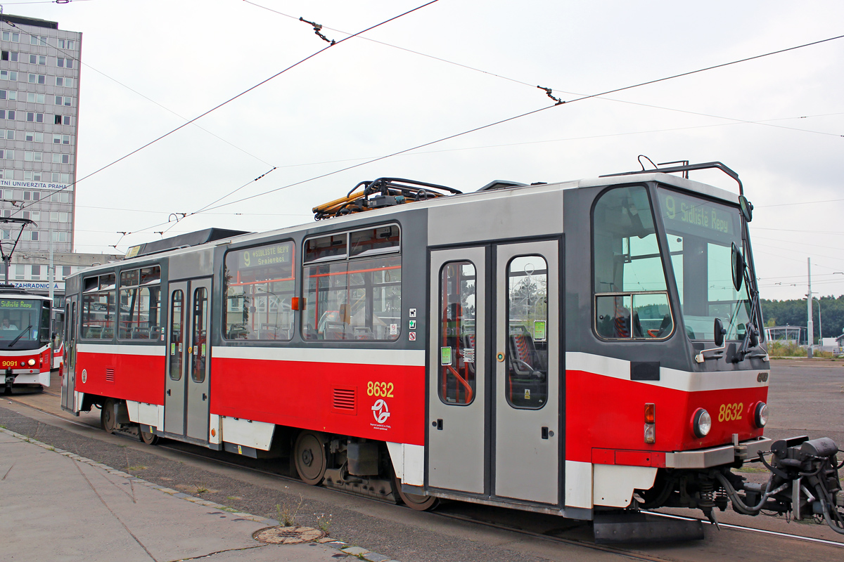 Prága, Tatra T6A5 — 8632