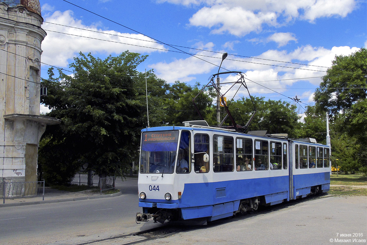 Jevpatorija, Tatra KT4SU — 044