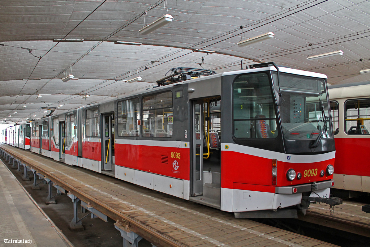 Praga, Tatra KT8D5R.N2P nr. 9093; Praga — Tram depots