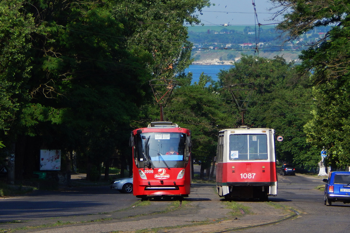 Николаев, К1 № 2006; Николаев, 71-605 (КТМ-5М3) № 1087
