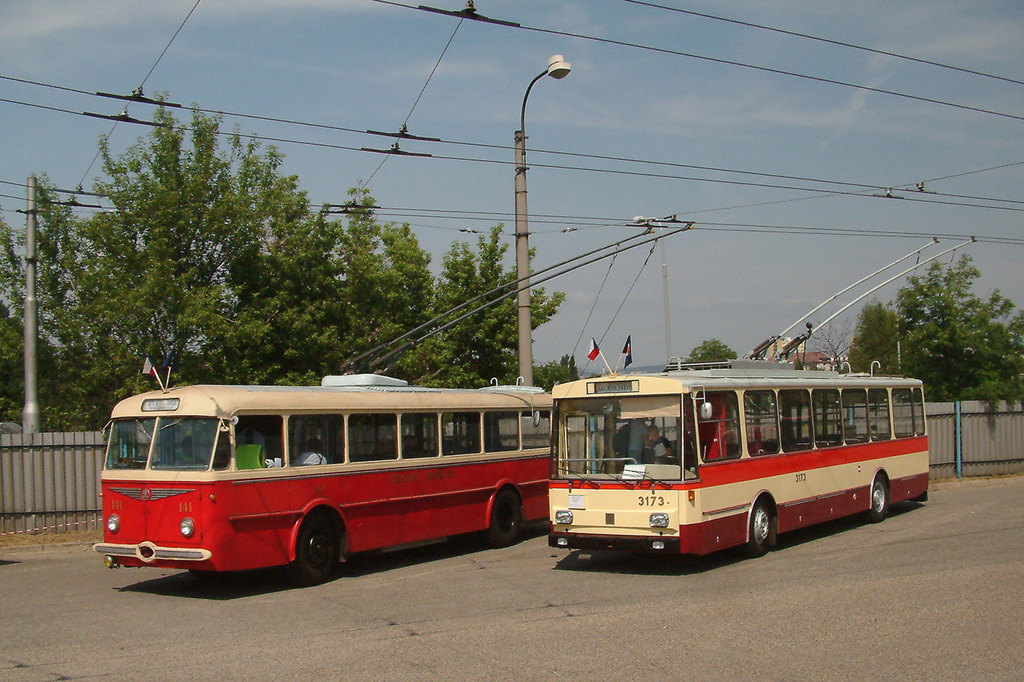 Брно, Škoda 8Tr5 № 141; Брно, Škoda 14Tr01 № 3173