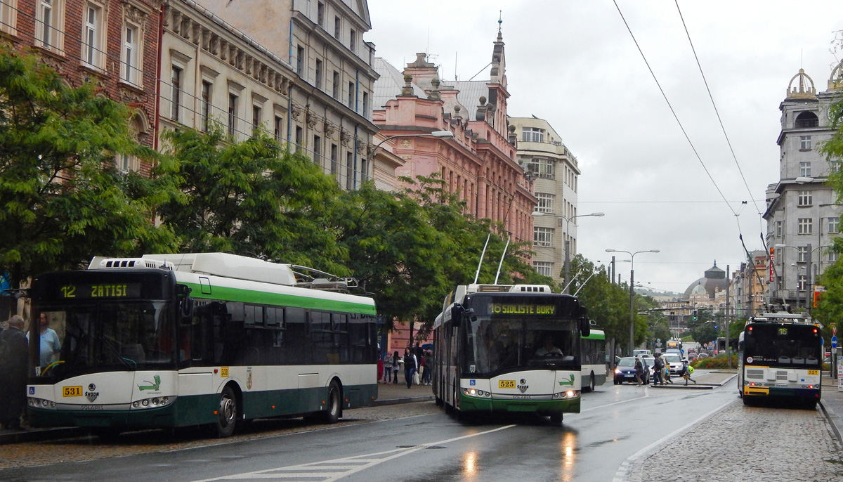 Пльзень, Škoda 26Tr Solaris III № 531; Пльзень, Škoda 27Tr Solaris III № 525; Пльзень, Škoda 27Tr Solaris III № 527