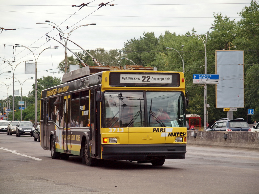 Kyjev, MAZ-103T č. 3713