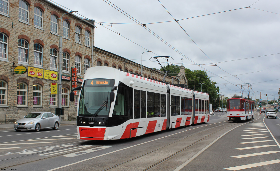 Таллин, CAF Urbos AXL № 519; Таллин, Tatra KT4D № 147