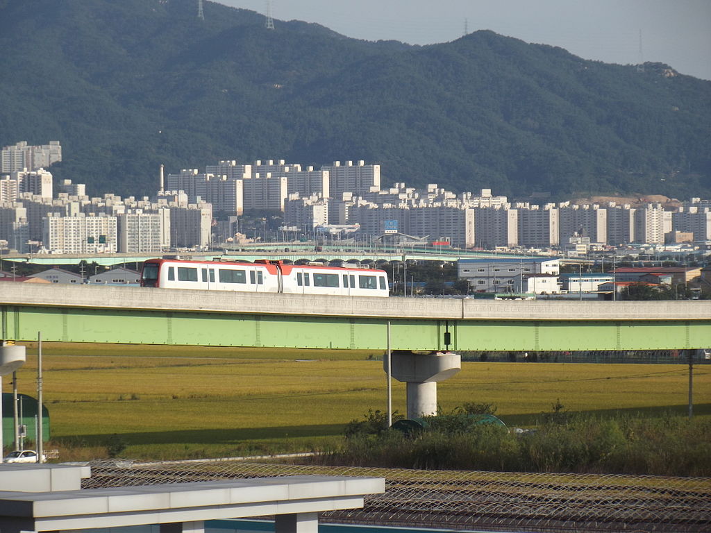 Пусан — Метрополитен — Busan-Gimhae Light Rail Transit (БГЛ)