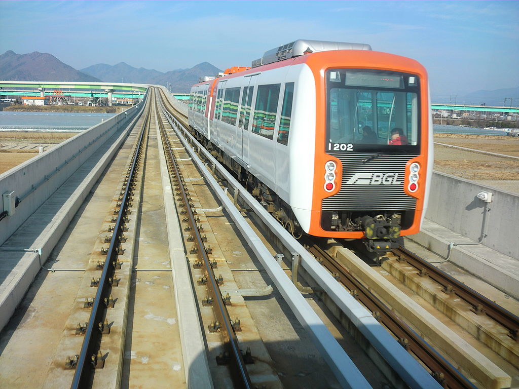 Пусан, Hyundai Rotem № 102; Пусан — Метрополитен — Busan-Gimhae Light Rail Transit (БГЛ)